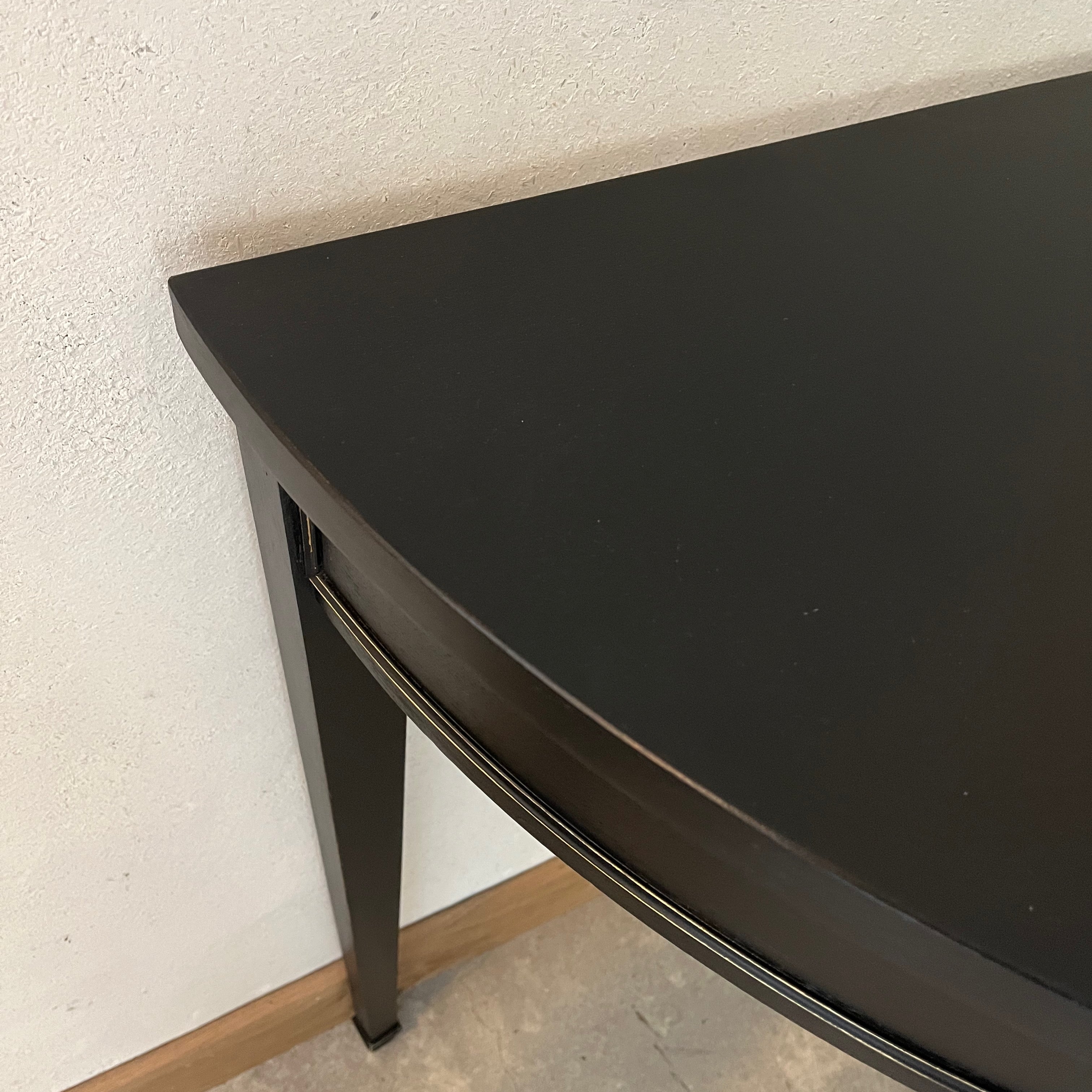 Console demi-lune