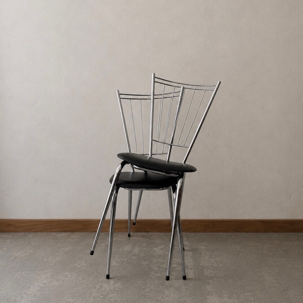 Paire de chaises années 70