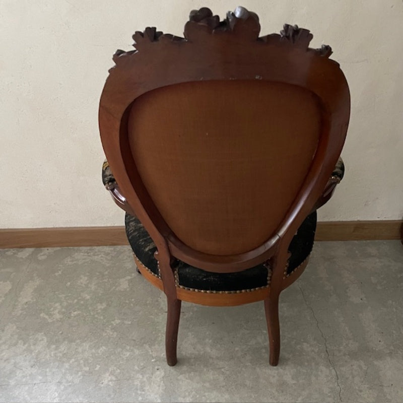 Fauteuil Louis XV avec sa tapisserie Florale