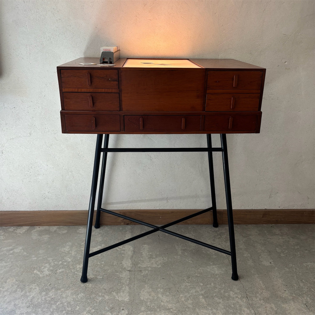 Meuble liseuse à diapositives