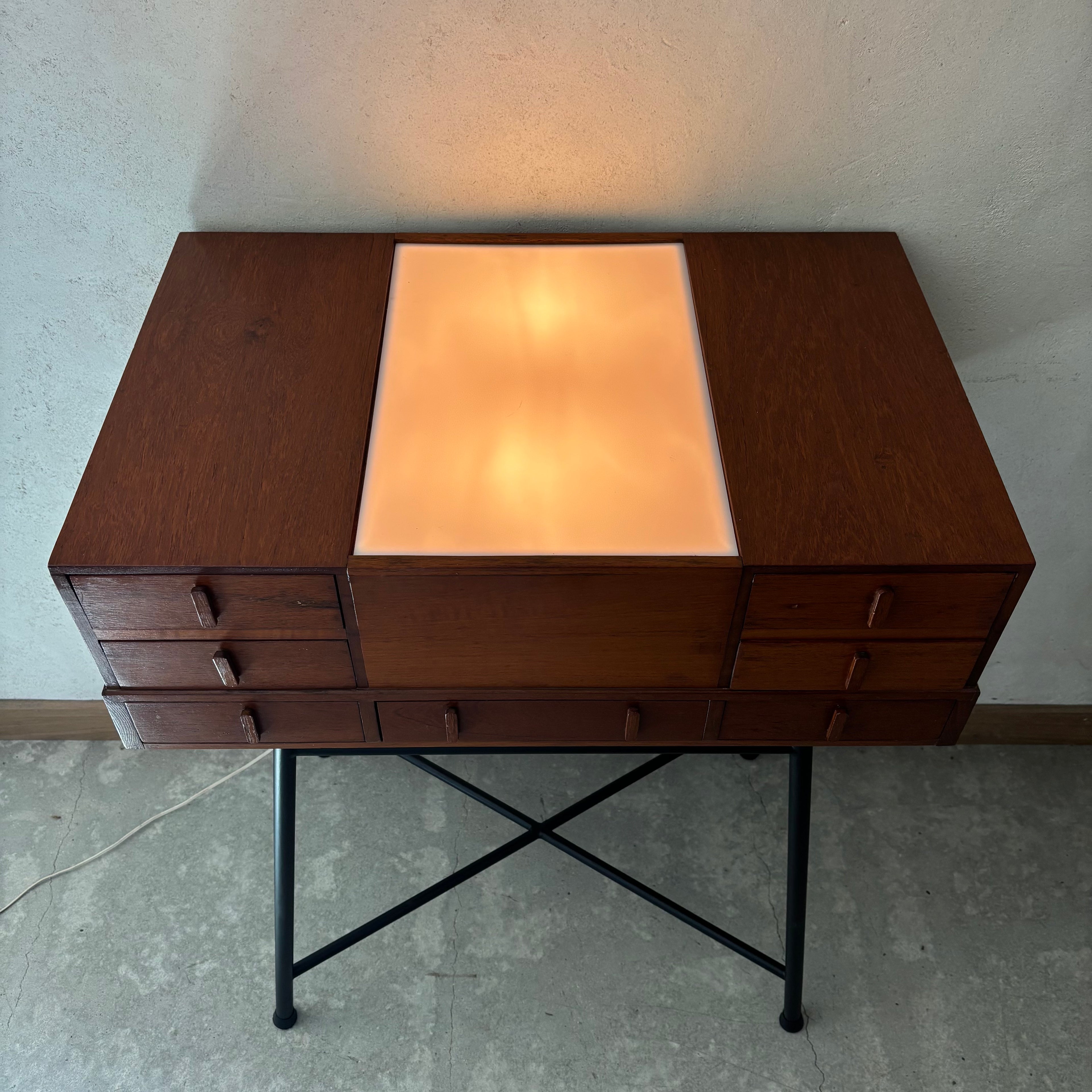 Meuble liseuse à diapositives