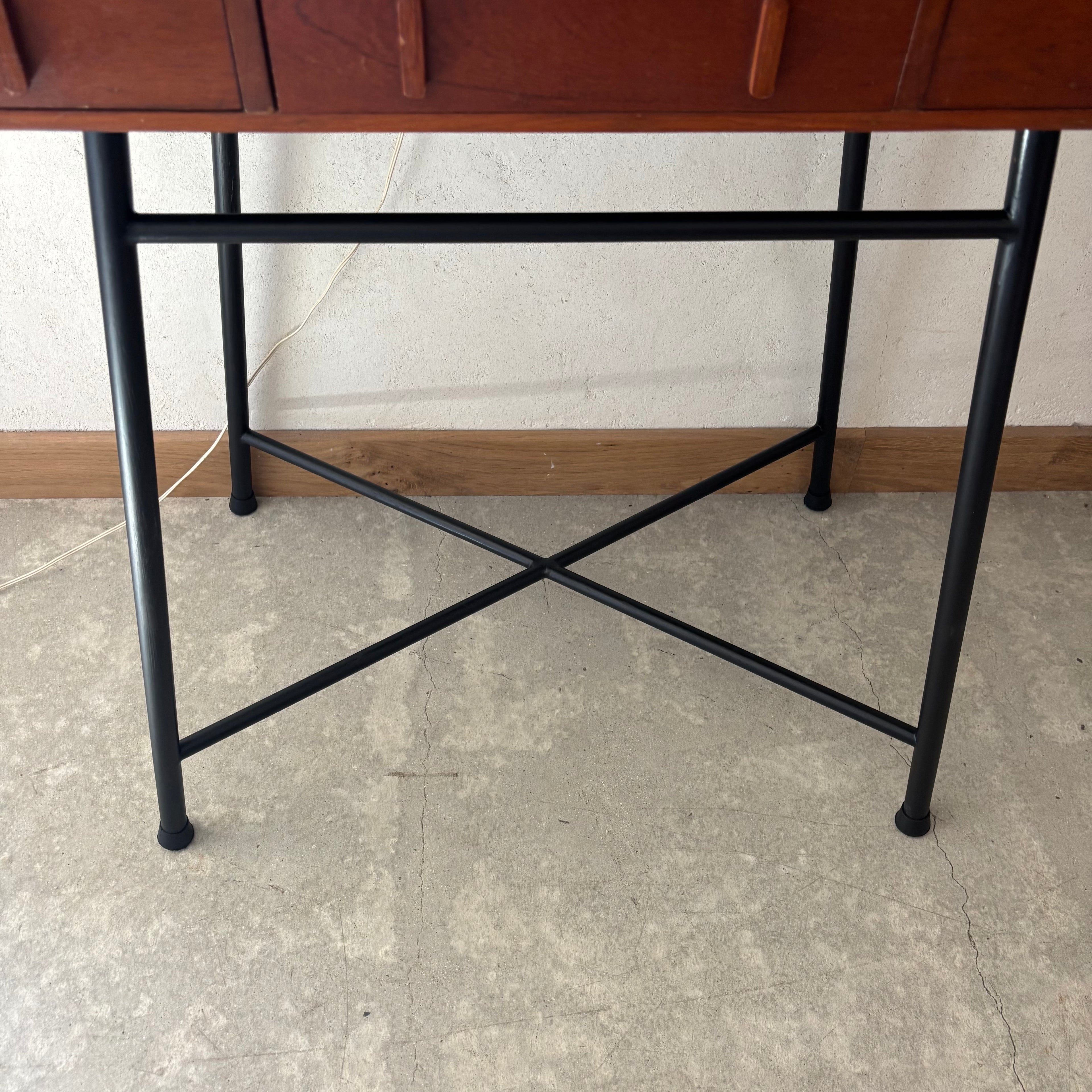 Meuble liseuse à diapositives