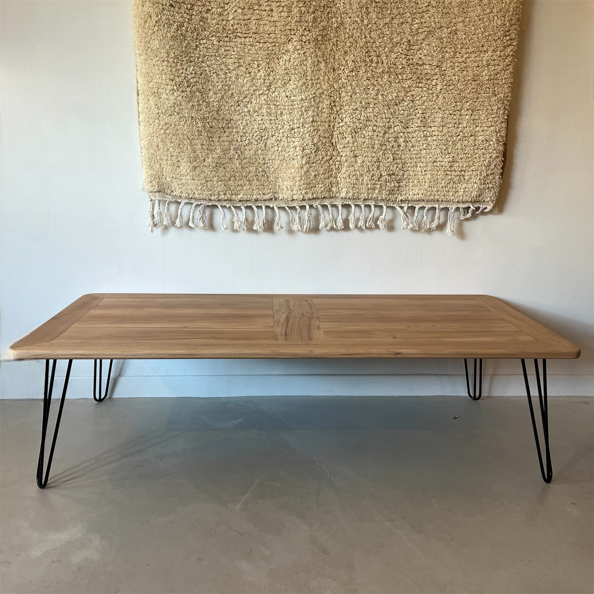 Table basse en bois , pieds métal