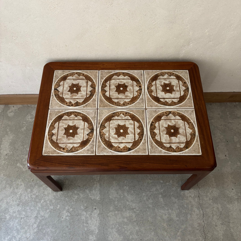 Table Basse en Teck et Carrelage