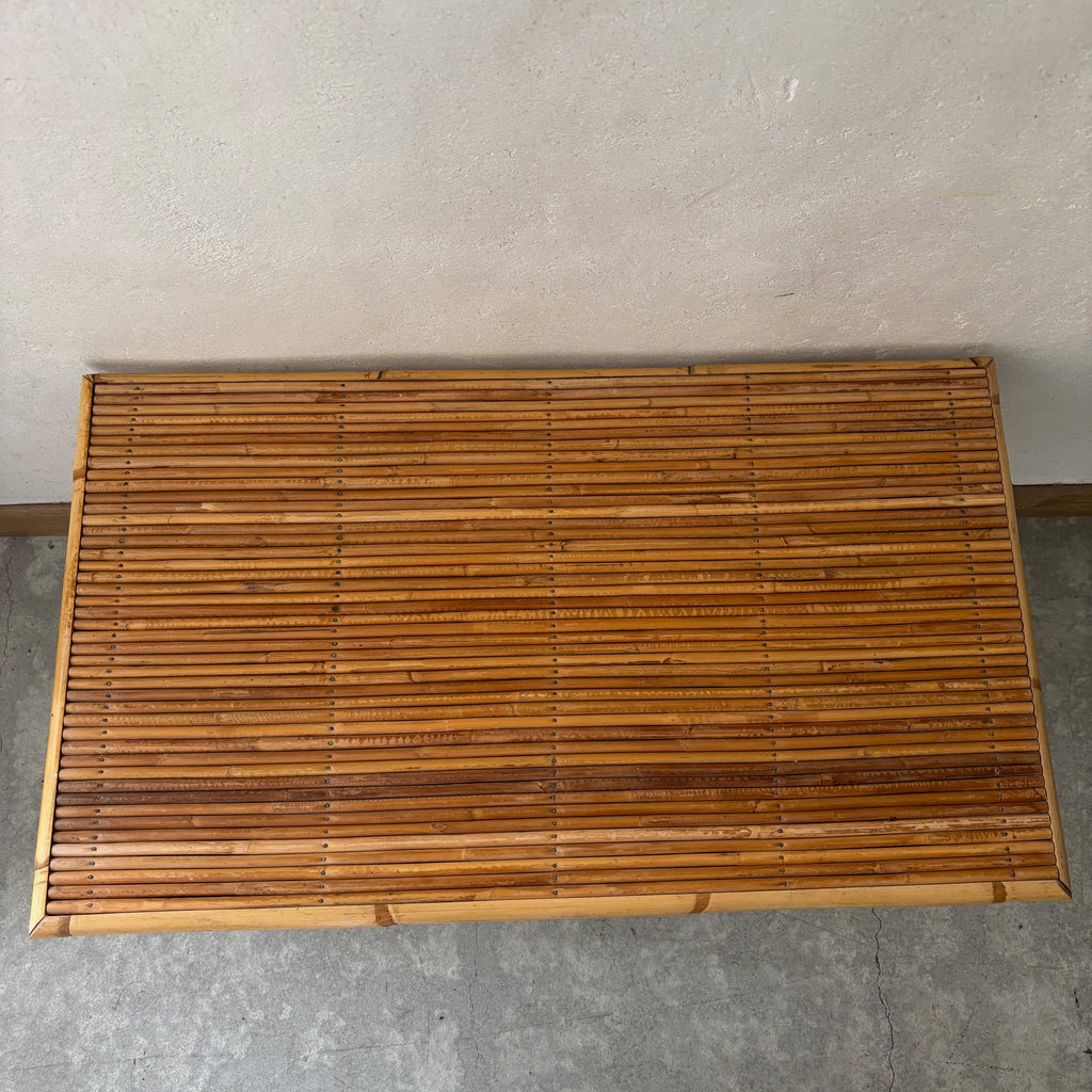 Table basse en rotin
