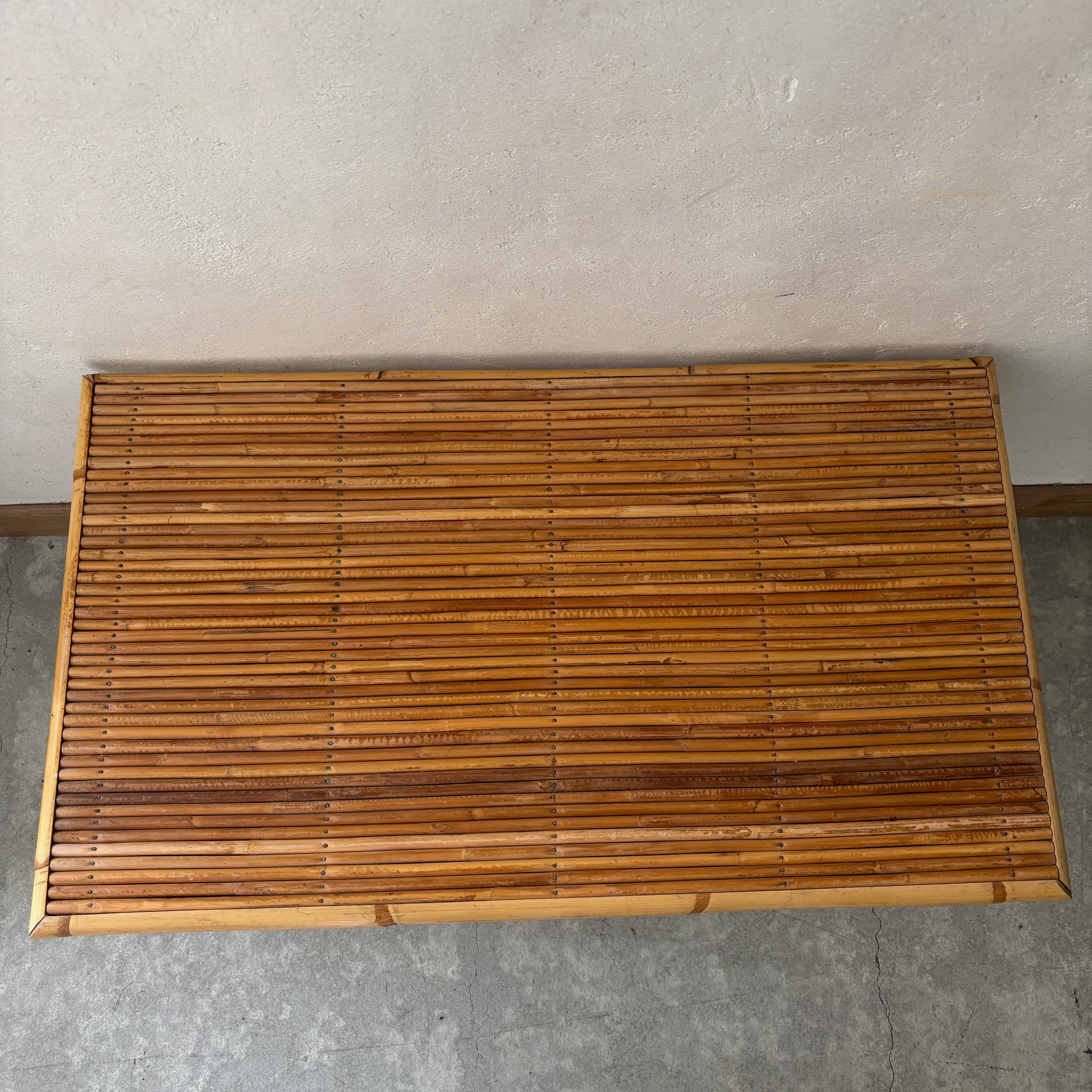 Table basse en rotin