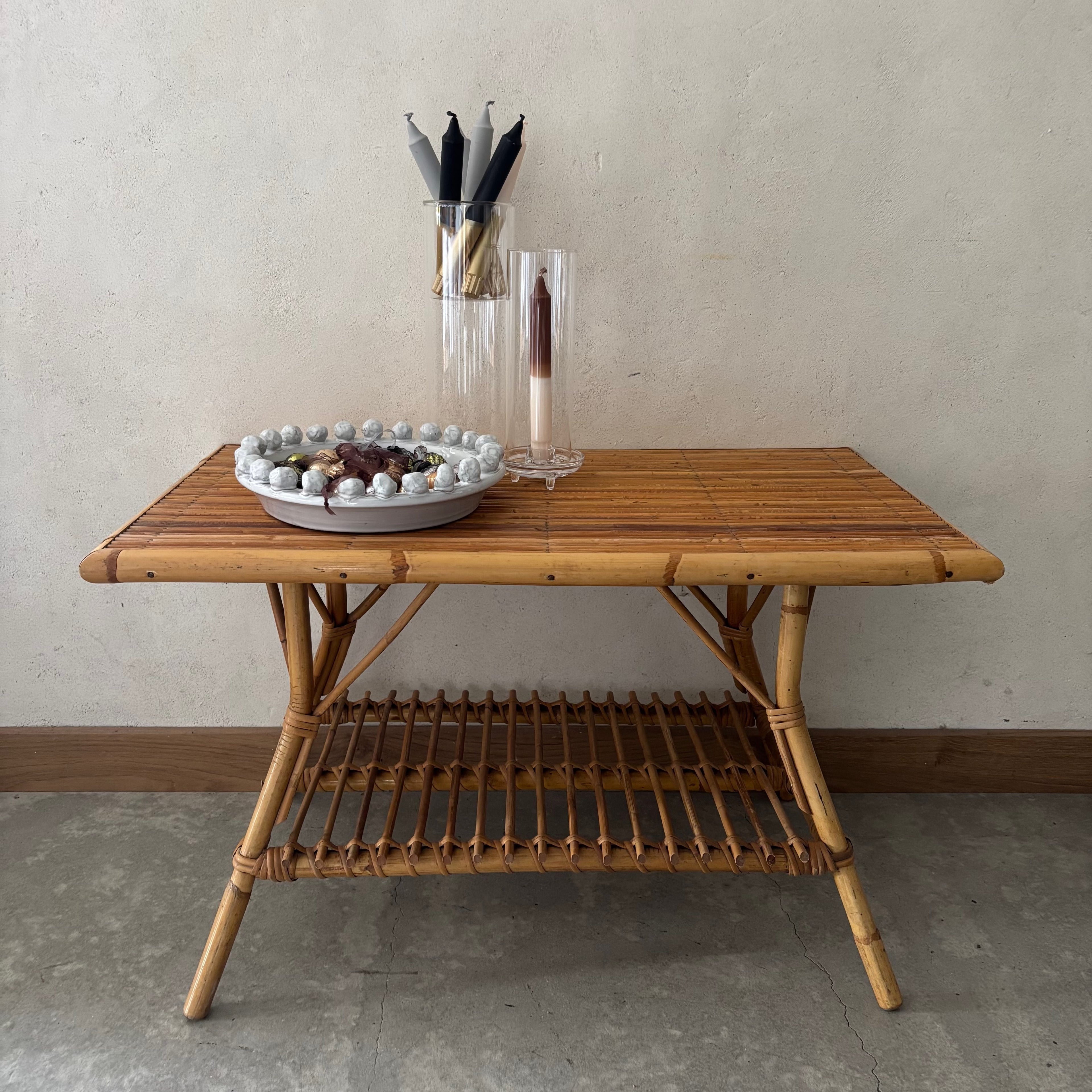 Table basse en rotin