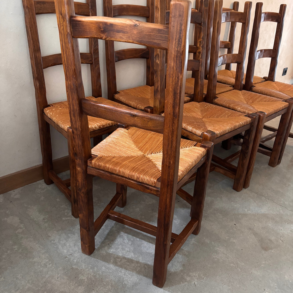 Table â rallonge avec 8 chaises