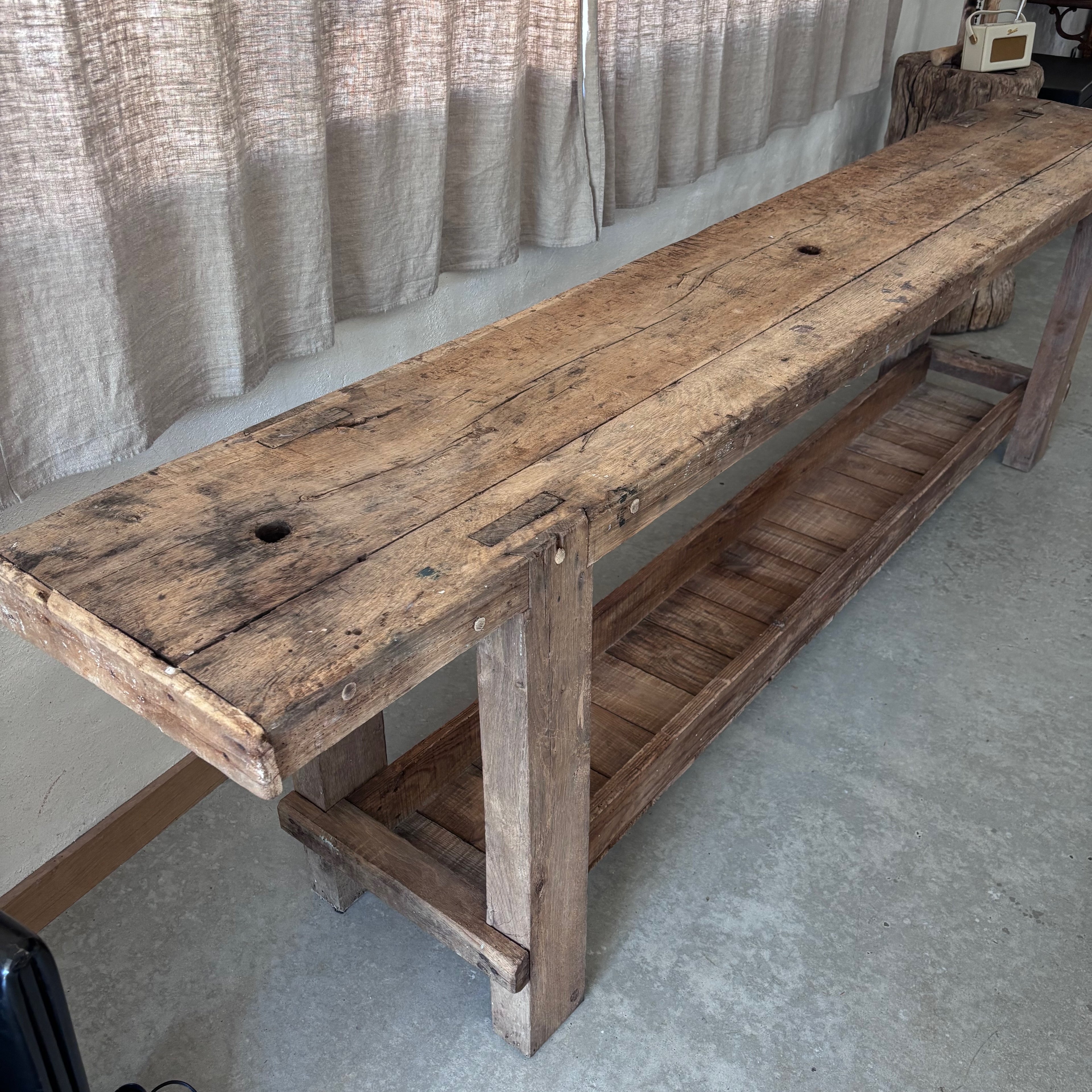 Établi en bois brut