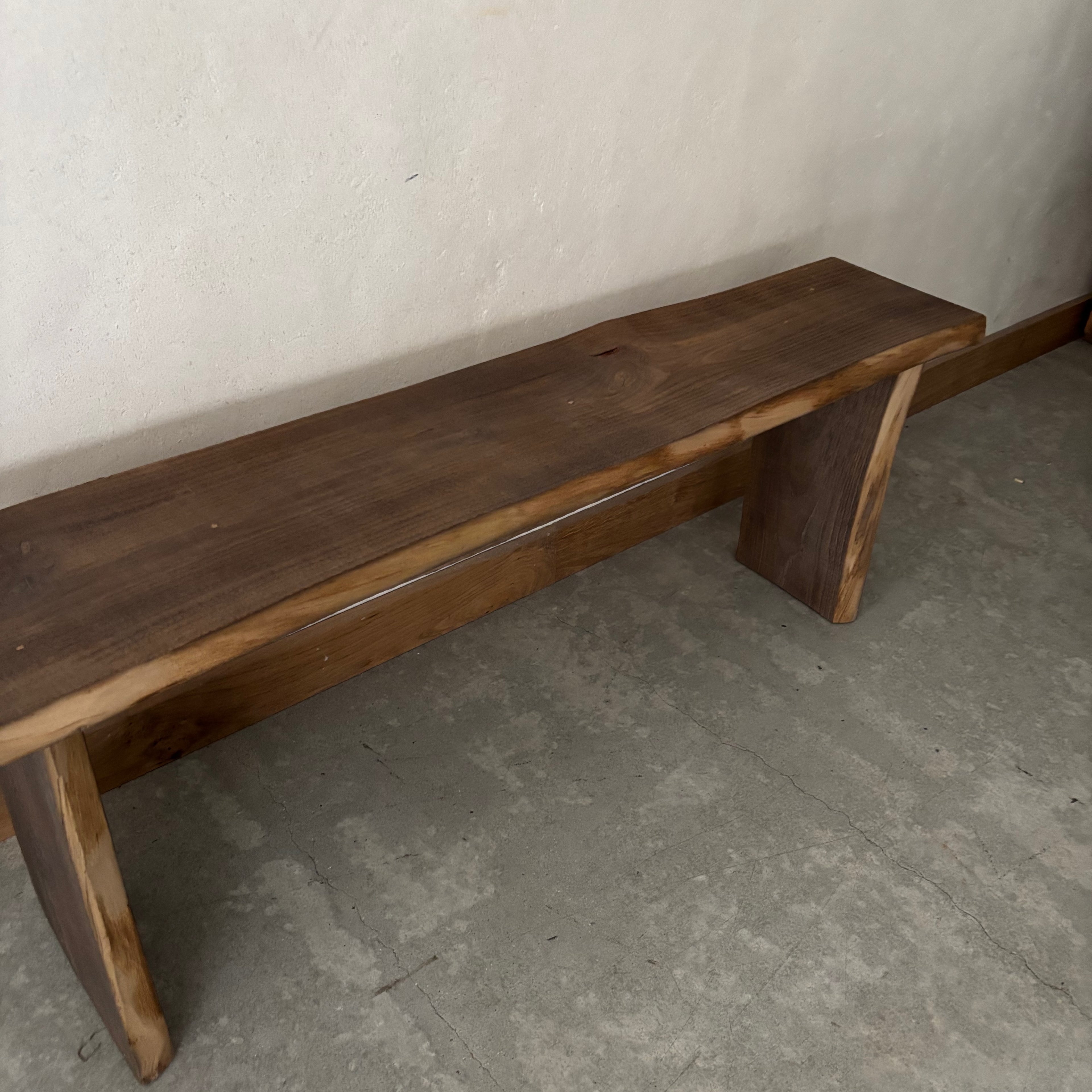Petit banc en bois