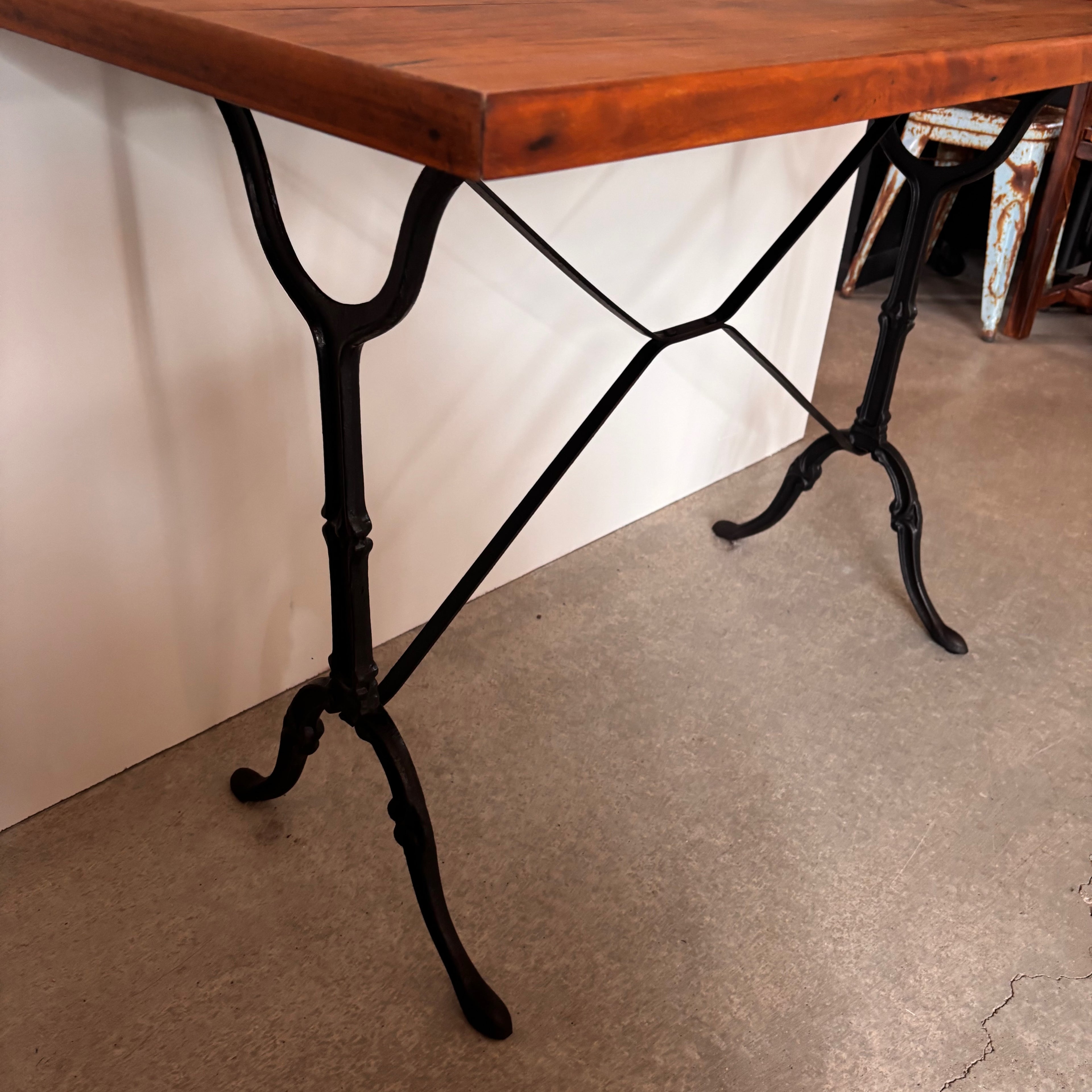 Table bistrot