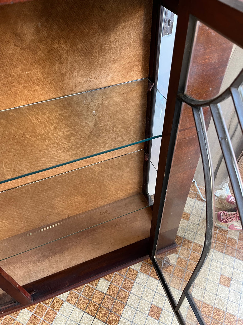 vitrine en bois